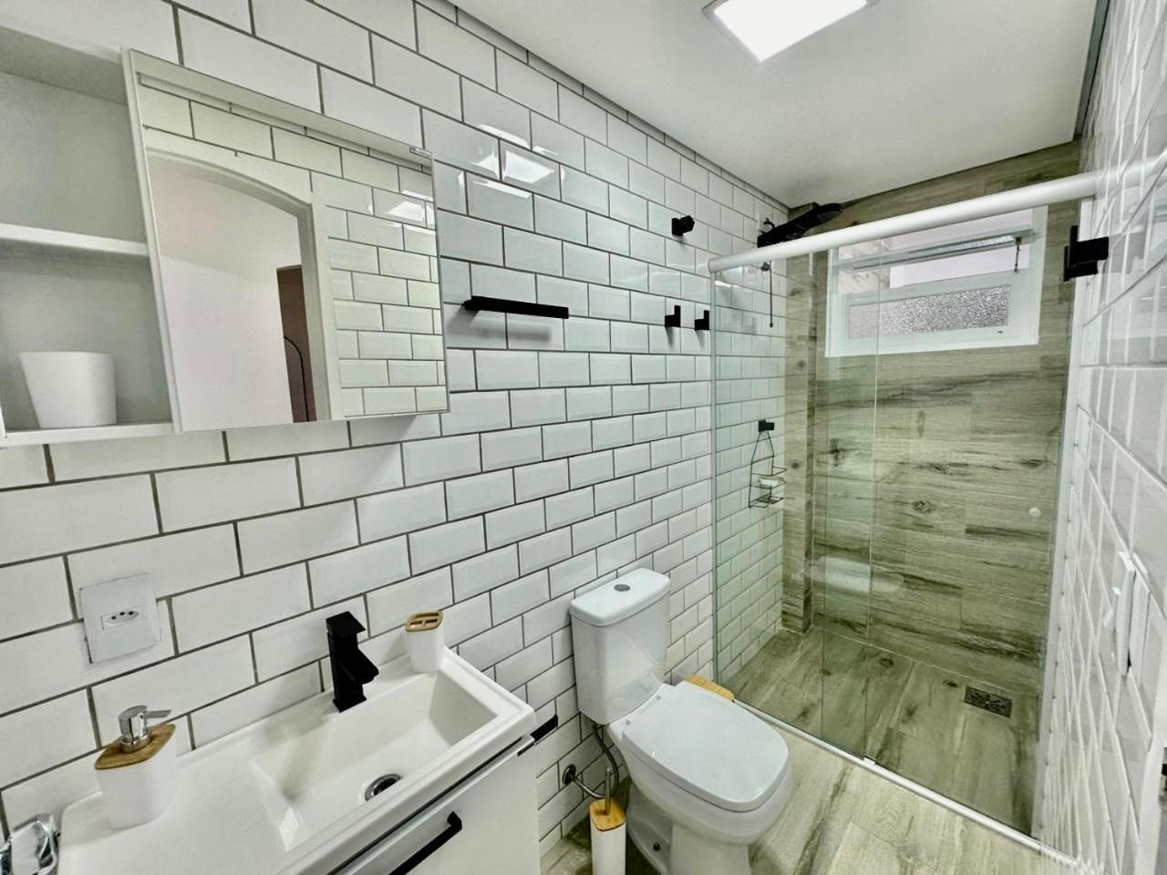 Apartamento estilo Chalé com piscina Ubatuba Exterior foto